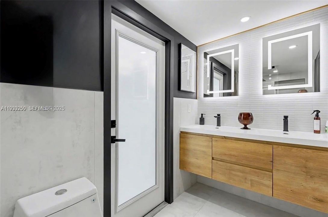 В аренду: $4,900 (3 спален, 3 ванн, 1563 Квадратных фут)