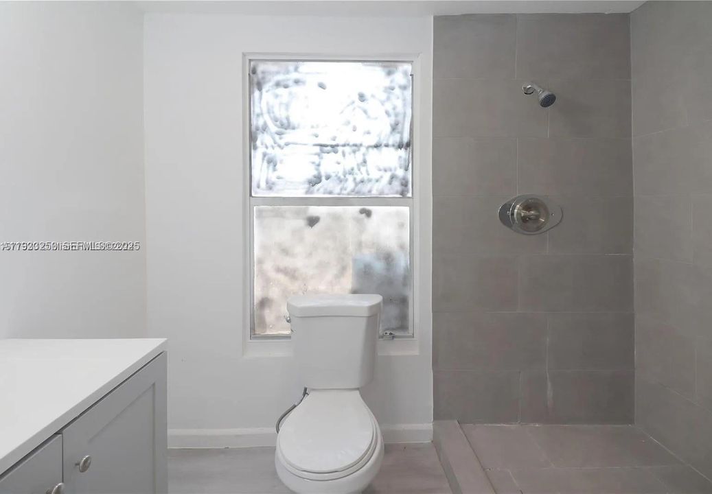 For Sale: $390,000 (0 beds, 0 baths, 973 Square Feet)