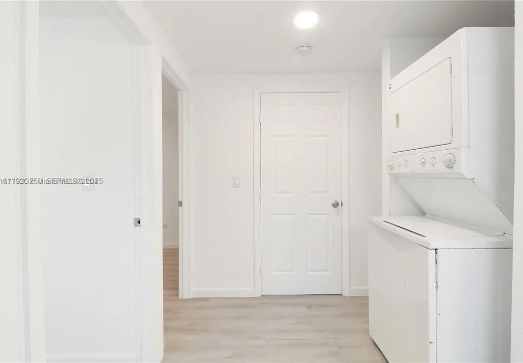 For Sale: $390,000 (0 beds, 0 baths, 973 Square Feet)