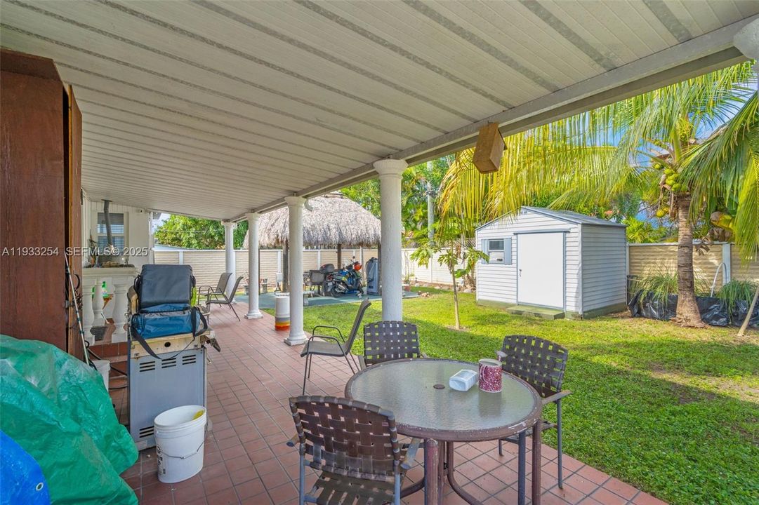 En Venta: $584,900 (2 camas, 1 baños, 1172 Pies cuadrados)