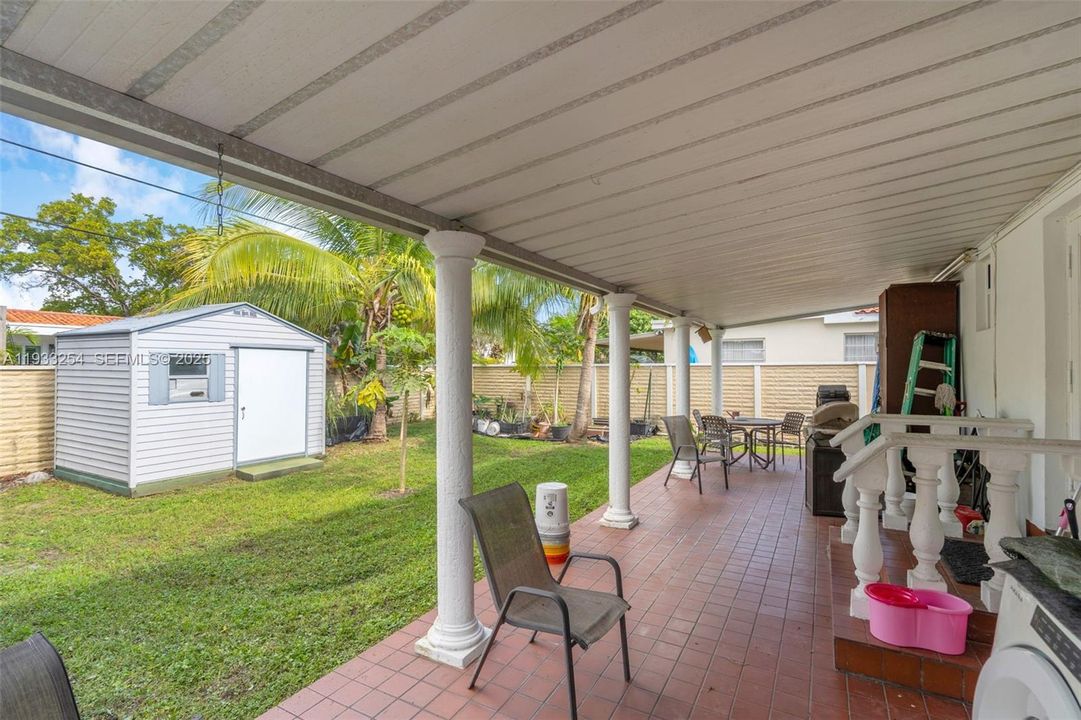 En Venta: $584,900 (2 camas, 1 baños, 1172 Pies cuadrados)