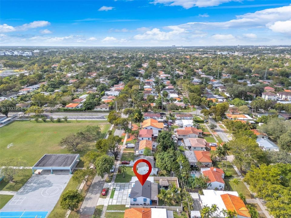 En Venta: $584,900 (2 camas, 1 baños, 1172 Pies cuadrados)