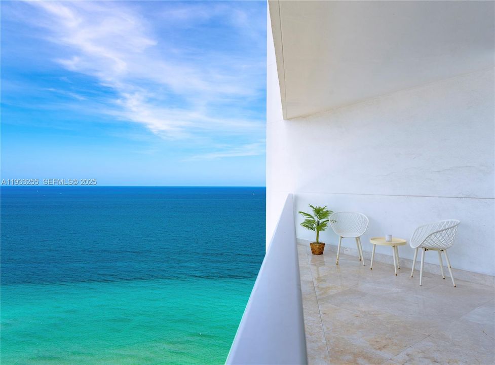 For Sale: $1,799,000 (3 beds, 3 baths, 2115 Square Feet)