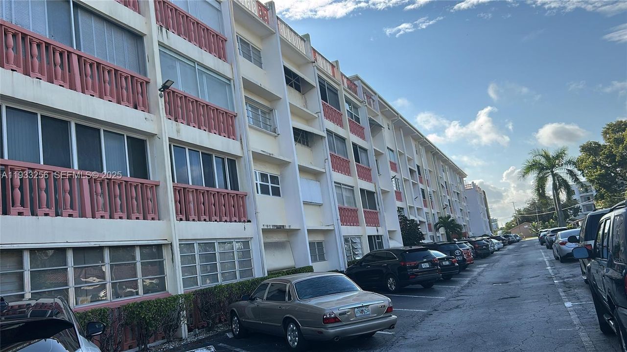 En Renta: $1,800 (2 camas, 1 baños, 935 Pies cuadrados)