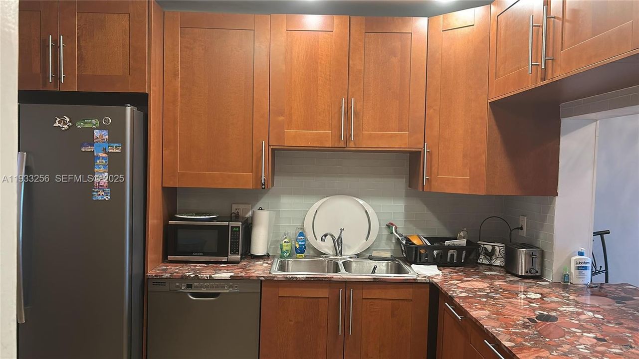 En Renta: $1,800 (2 camas, 1 baños, 935 Pies cuadrados)