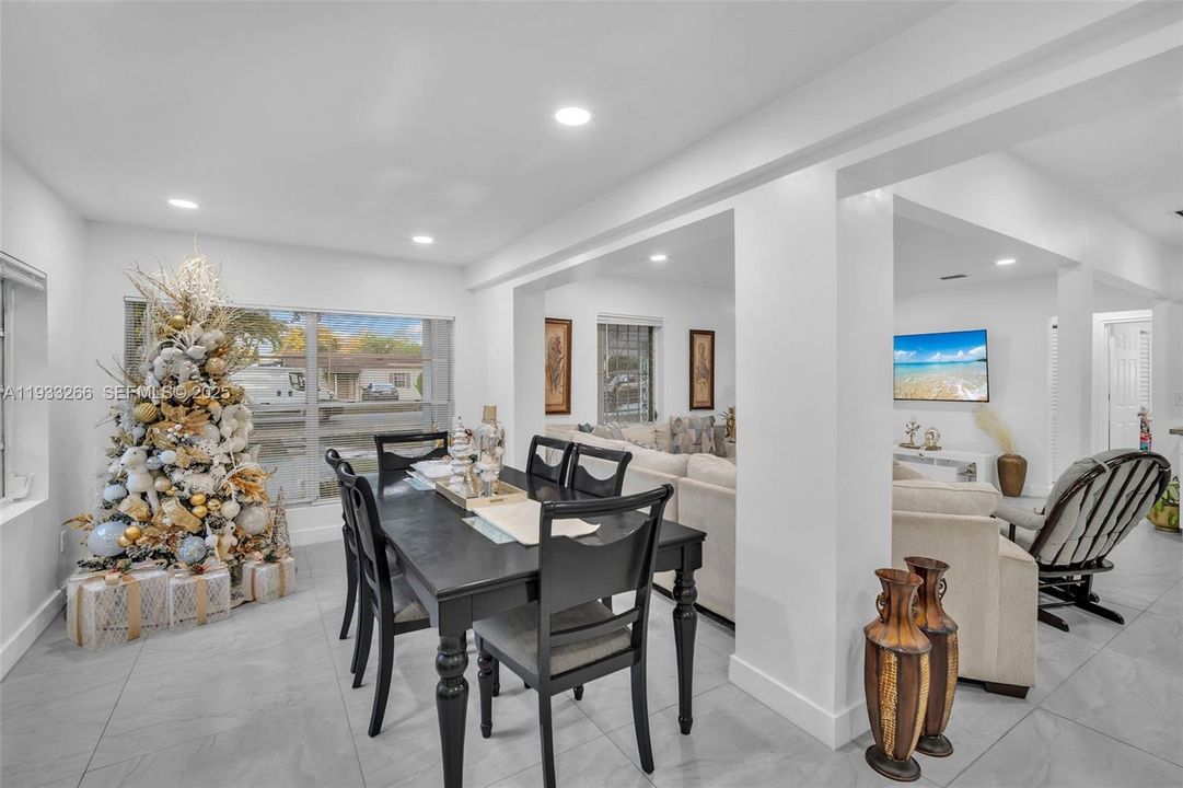 En Venta: $599,000 (2 camas, 1 baños, 1256 Pies cuadrados)