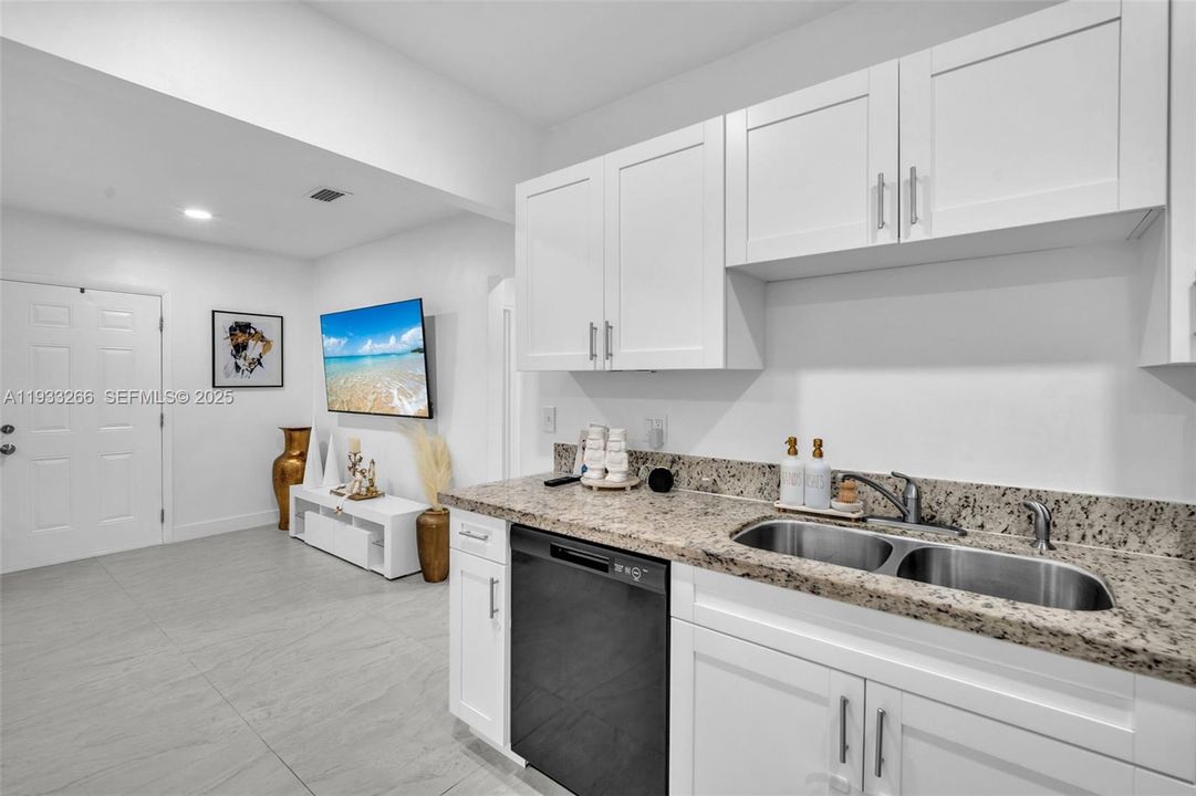 En Venta: $599,000 (2 camas, 1 baños, 1256 Pies cuadrados)