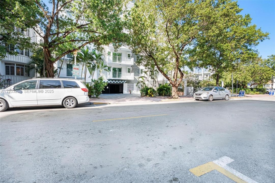 待售: $475,000 (2 贝兹, 1 浴室, 874 平方英尺)