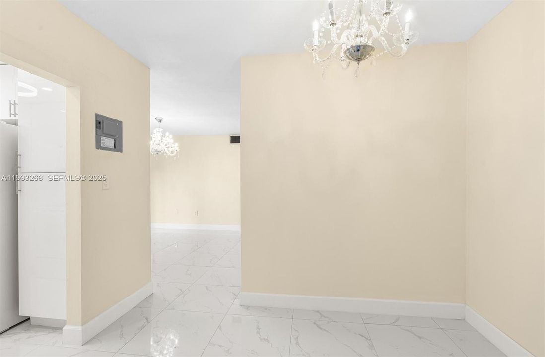 待售: $475,000 (2 贝兹, 1 浴室, 874 平方英尺)