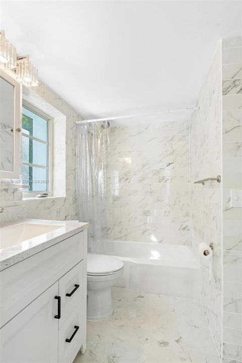 待售: $475,000 (2 贝兹, 1 浴室, 874 平方英尺)