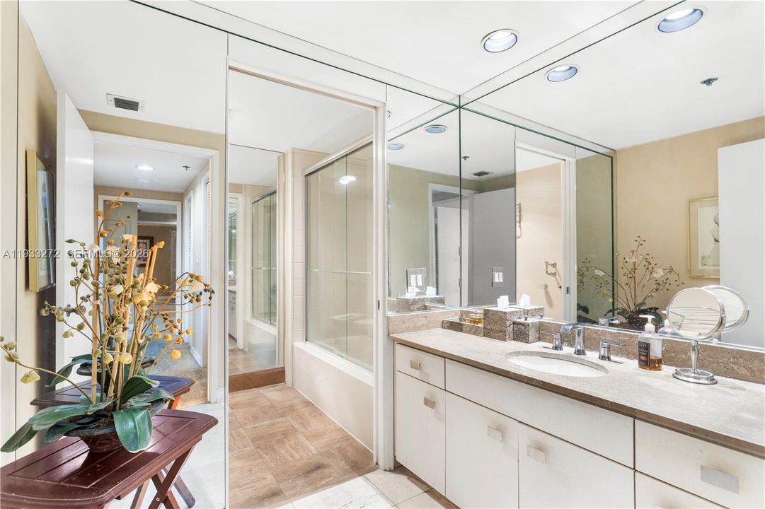 На продажу: $515,000 (1 спален, 1 ванн, 1042 Квадратных фут)