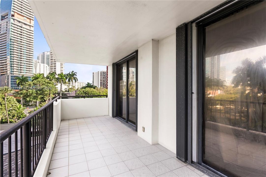 На продажу: $515,000 (1 спален, 1 ванн, 1042 Квадратных фут)