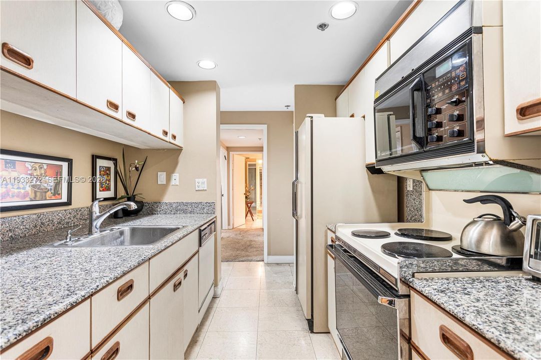 На продажу: $515,000 (1 спален, 1 ванн, 1042 Квадратных фут)