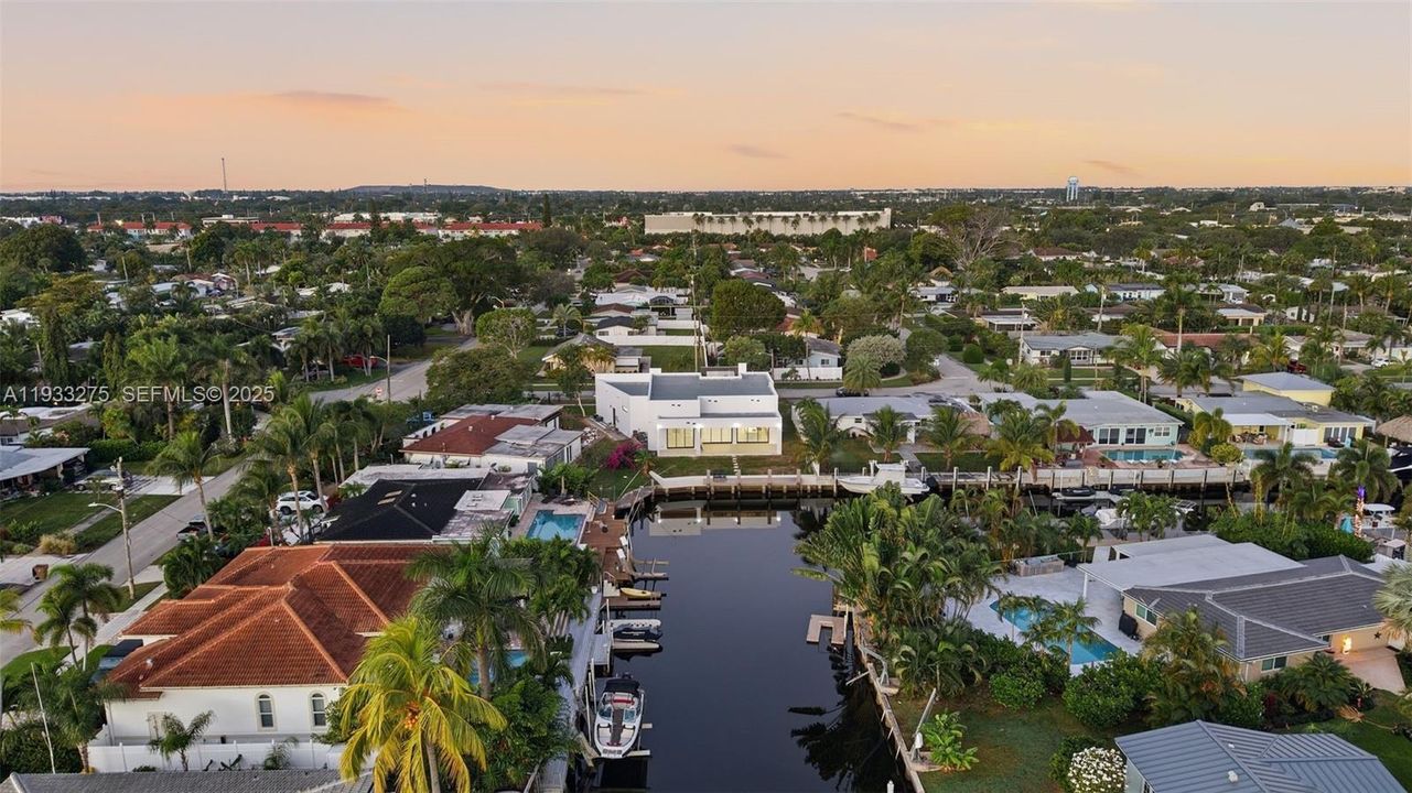 待售: $2,499,000 (3 贝兹, 3 浴室, 2223 平方英尺)