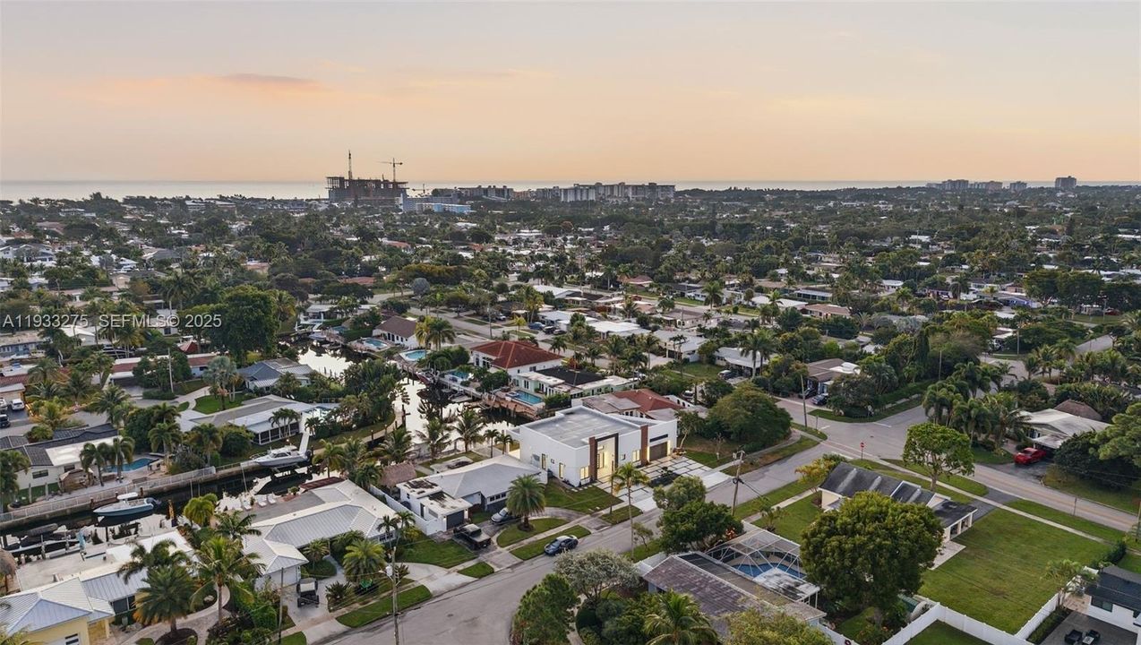 待售: $2,499,000 (3 贝兹, 3 浴室, 2223 平方英尺)