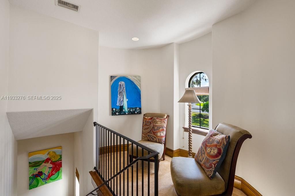 Vendido Recientemente: $4,199,000 (5 camas, 5 baños, 9239 Pies cuadrados)