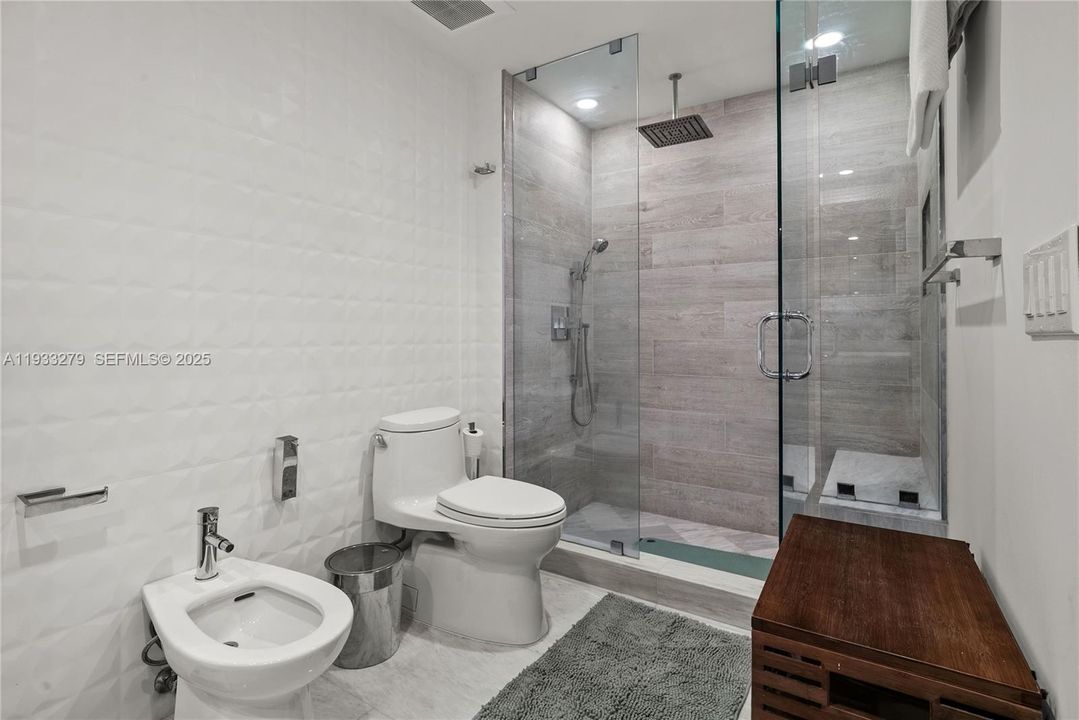 En Renta: $10,000 (3 camas, 3 baños, 1885 Pies cuadrados)