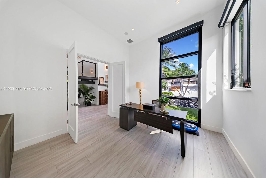 For Sale: $7,700,000 (6 beds, 7 baths, 4854 Square Feet)