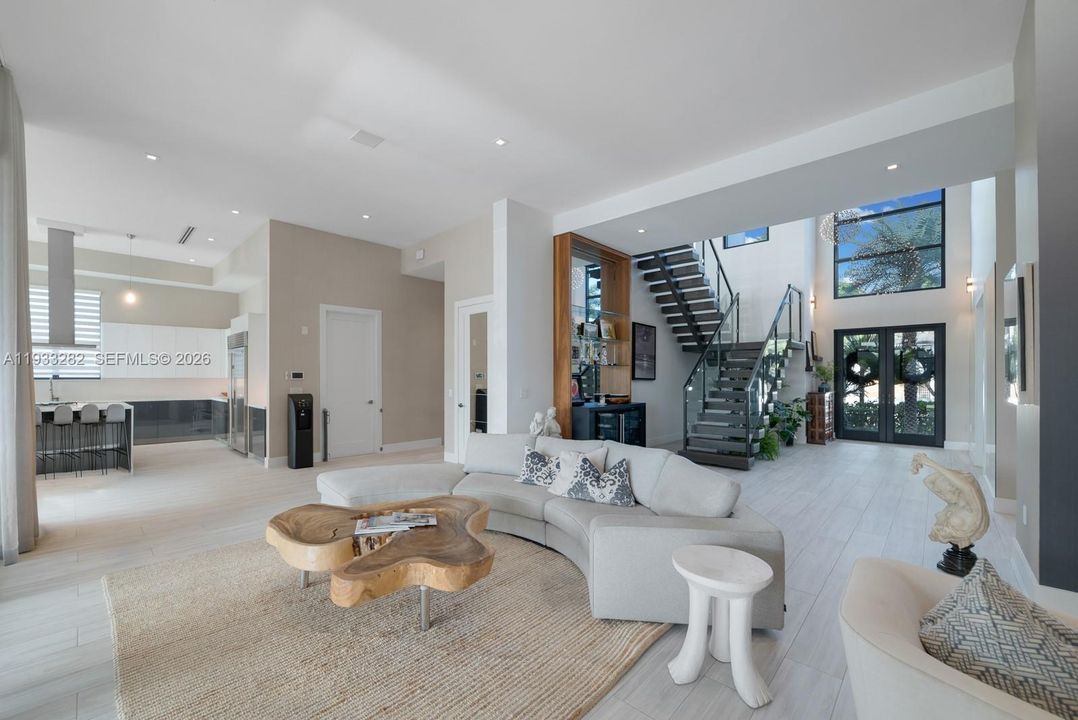 For Sale: $7,700,000 (6 beds, 7 baths, 4854 Square Feet)