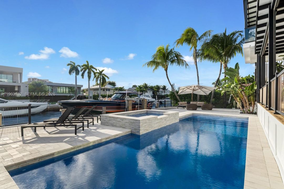 For Sale: $7,700,000 (6 beds, 7 baths, 4854 Square Feet)