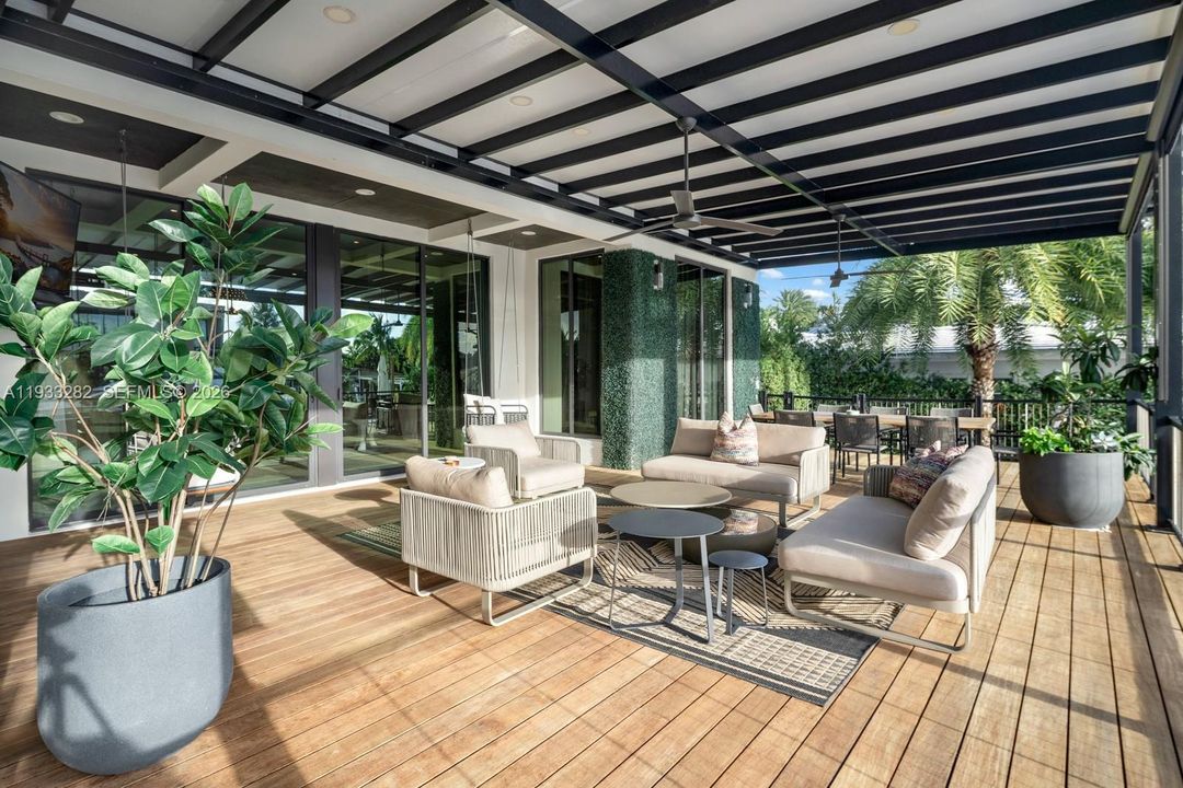 For Sale: $7,700,000 (6 beds, 7 baths, 4854 Square Feet)