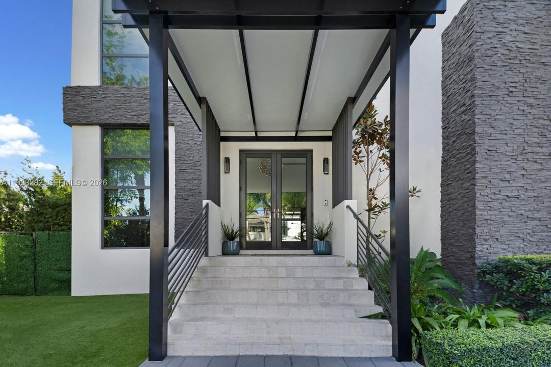 For Sale: $7,700,000 (6 beds, 7 baths, 4854 Square Feet)