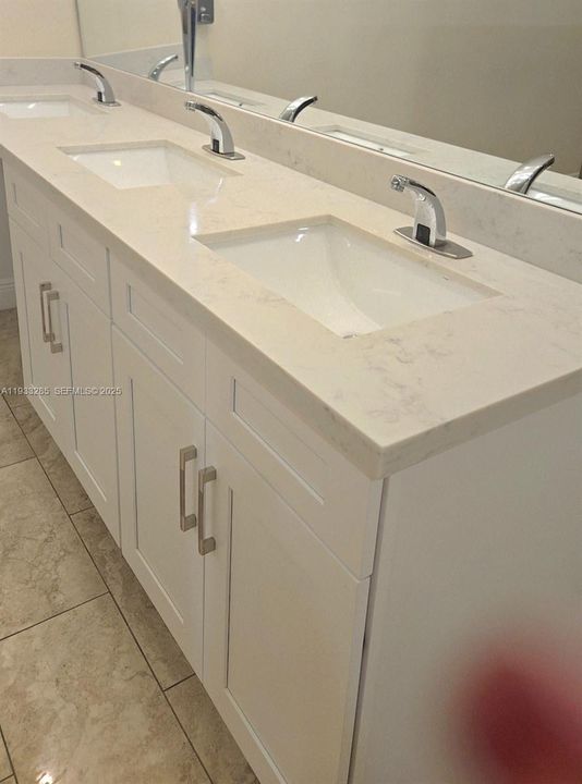 For Sale: $389,457 (2 beds, 2 baths, 1470 Square Feet)