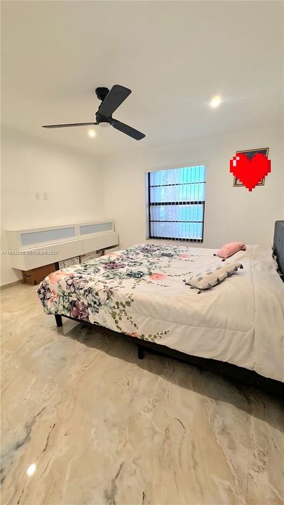 For Sale: $389,457 (2 beds, 2 baths, 1470 Square Feet)