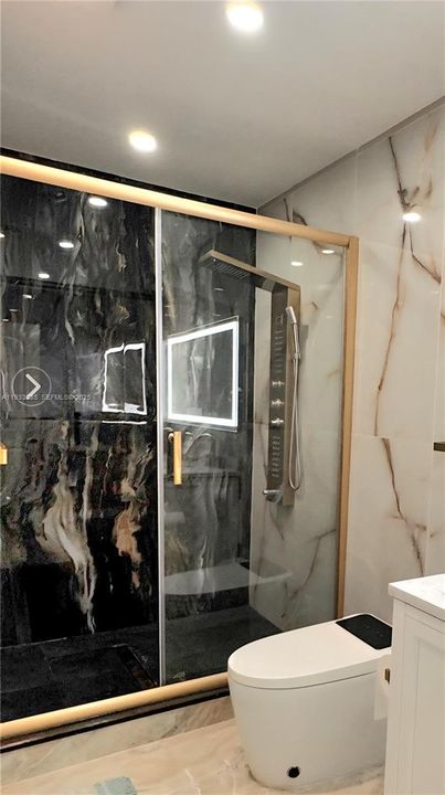 For Sale: $389,457 (2 beds, 2 baths, 1470 Square Feet)