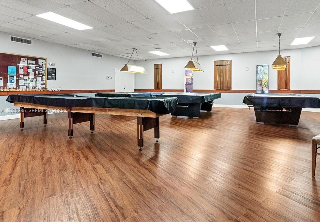 For Sale: $389,457 (2 beds, 2 baths, 1470 Square Feet)