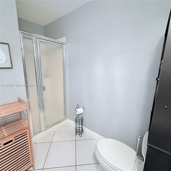 На продажу: $359,990 (3 спален, 2 ванн, 2040 Квадратных фут)