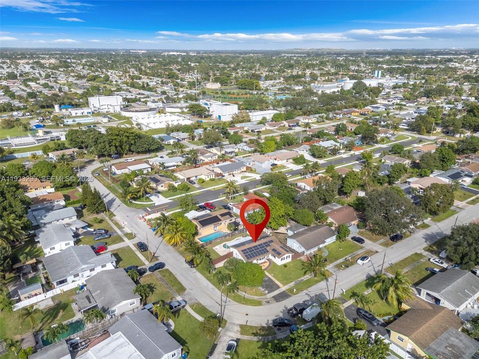 For Rent: $3,995 (3 beds, 2 baths, 1193 Square Feet)