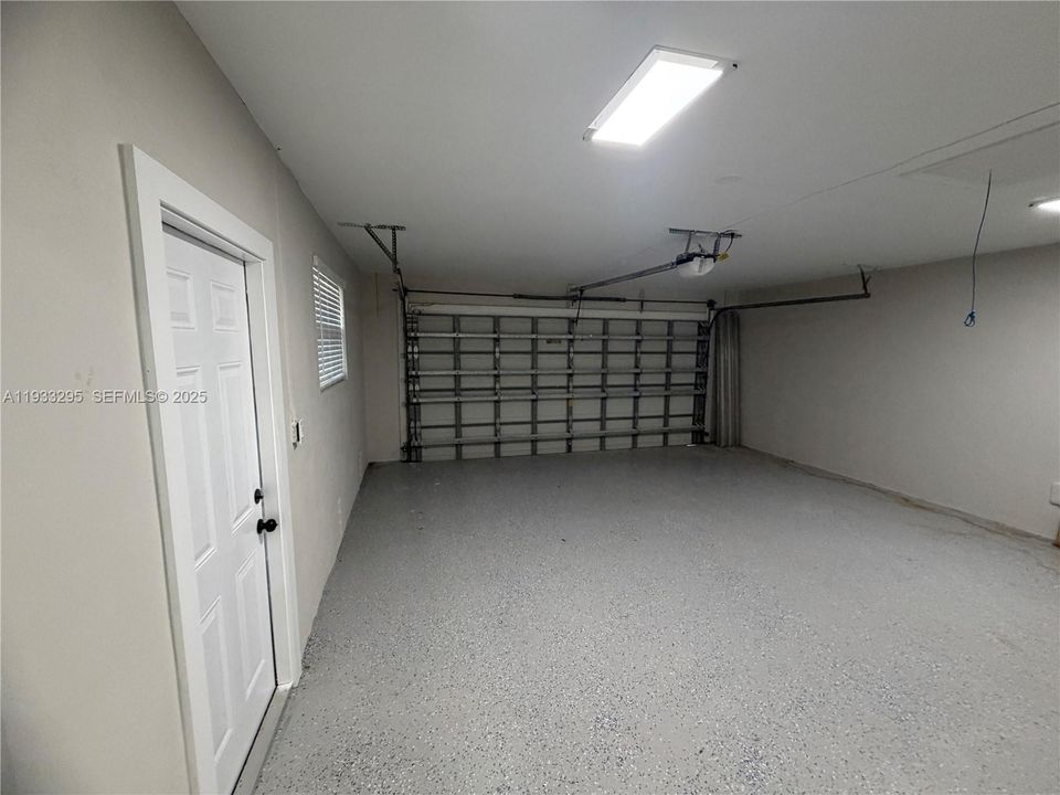 На продажу: $749,000 (4 спален, 2 ванн, 2036 Квадратных фут)