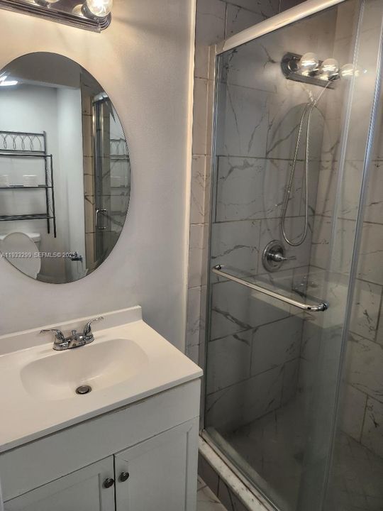 出租: $2,200 (2 贝兹, 1 浴室, 675 平方英尺)