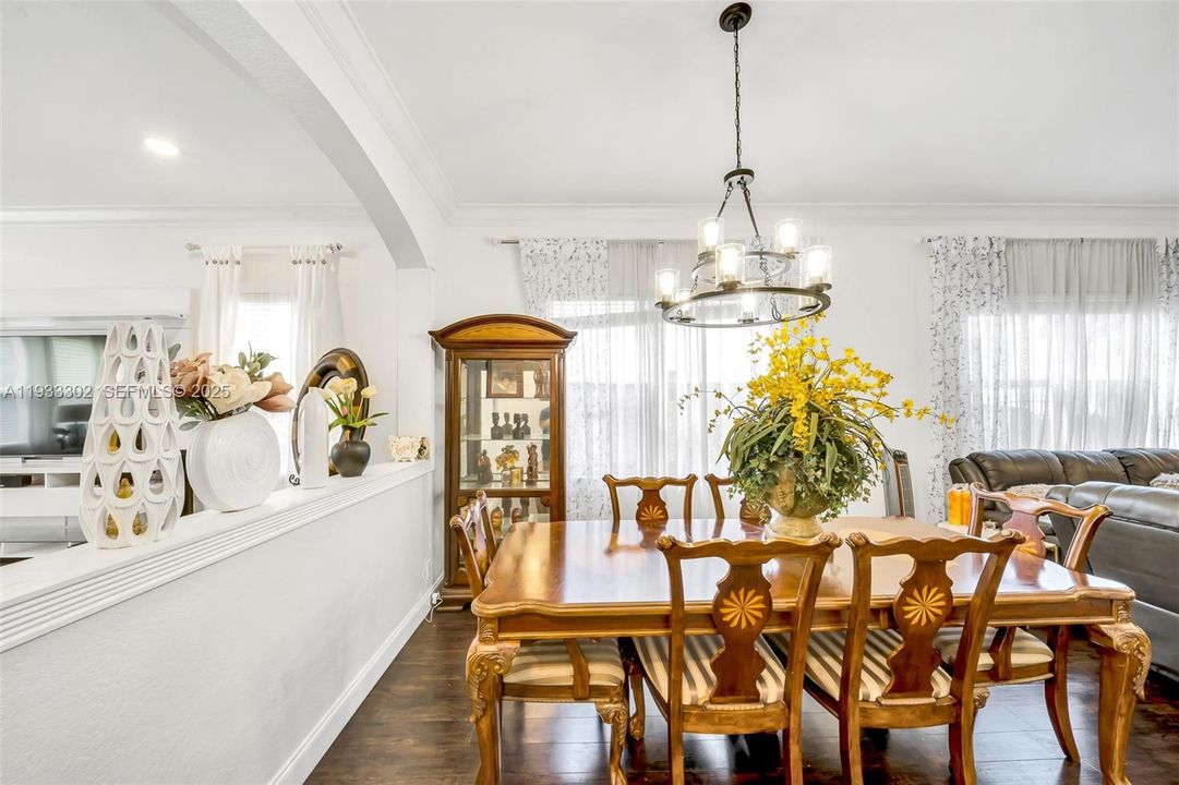 На продажу: $899,000 (5 спален, 3 ванн, 3106 Квадратных фут)