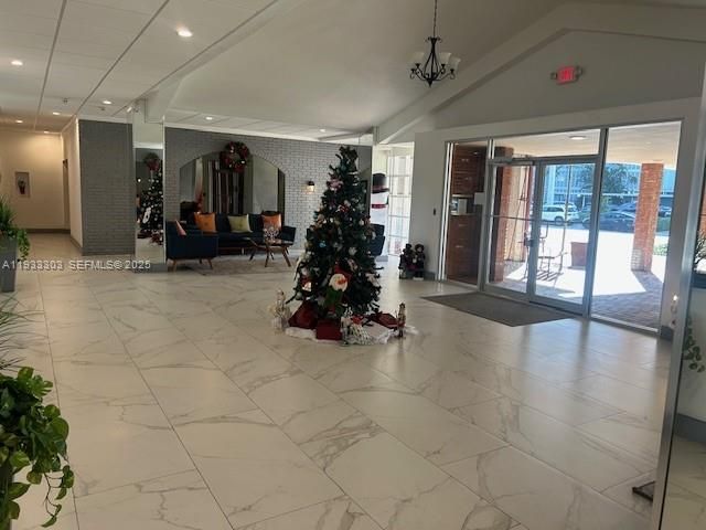 На продажу: $395,000 (2 спален, 2 ванн, 1192 Квадратных фут)