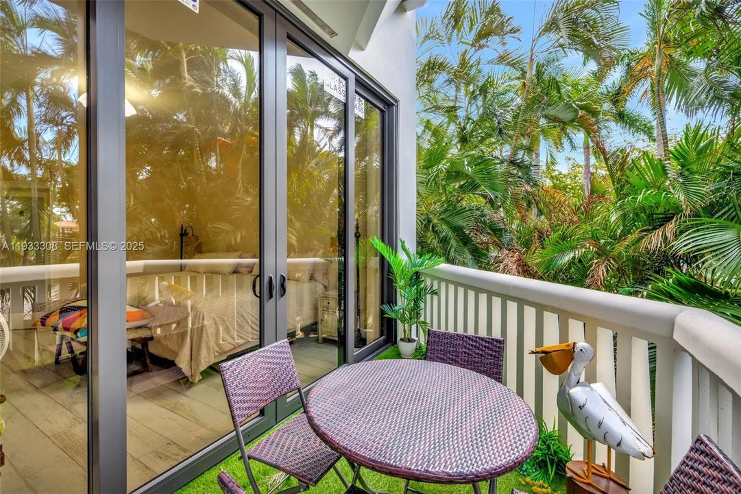 Activo con contrato: $375,000 (1 camas, 1 baños, 1180 Pies cuadrados)