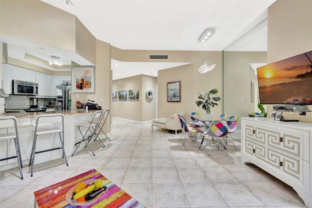 Activo con contrato: $375,000 (1 camas, 1 baños, 1180 Pies cuadrados)