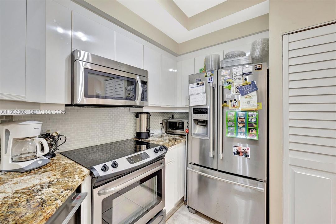 Activo con contrato: $375,000 (1 camas, 1 baños, 1180 Pies cuadrados)