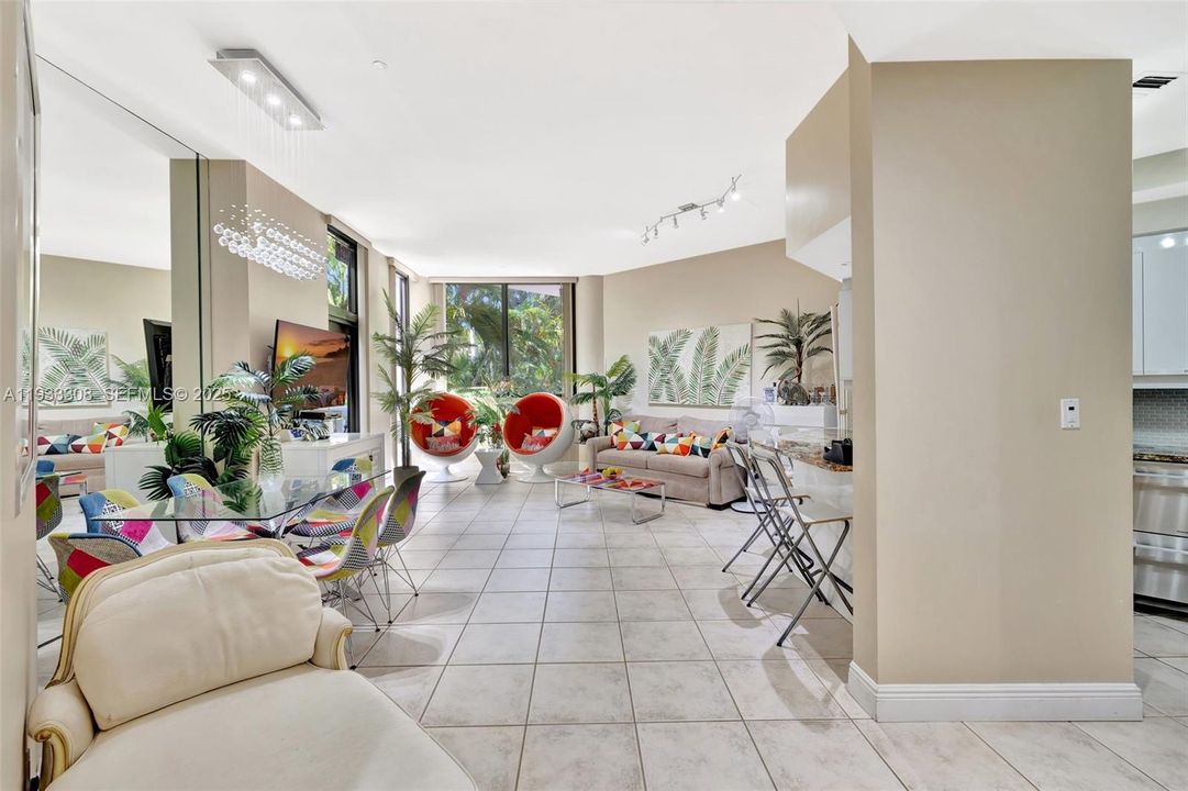 Activo con contrato: $375,000 (1 camas, 1 baños, 1180 Pies cuadrados)