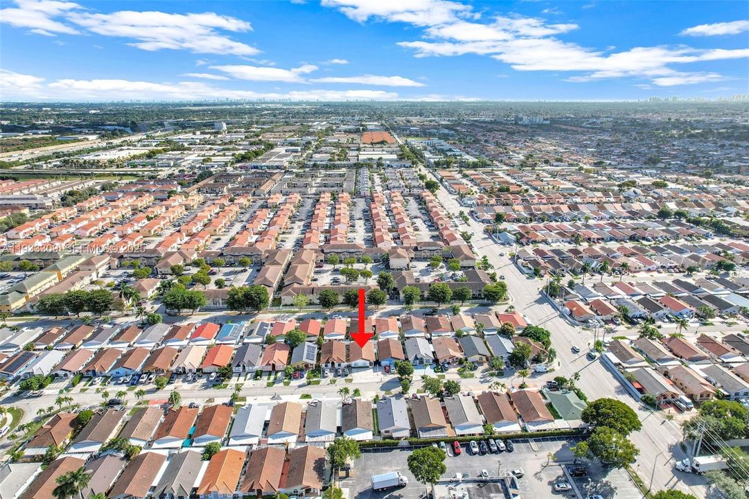 待售: $575,000 (4 贝兹, 2 浴室, 1452 平方英尺)