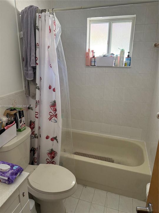 待售: $575,000 (4 贝兹, 2 浴室, 1452 平方英尺)