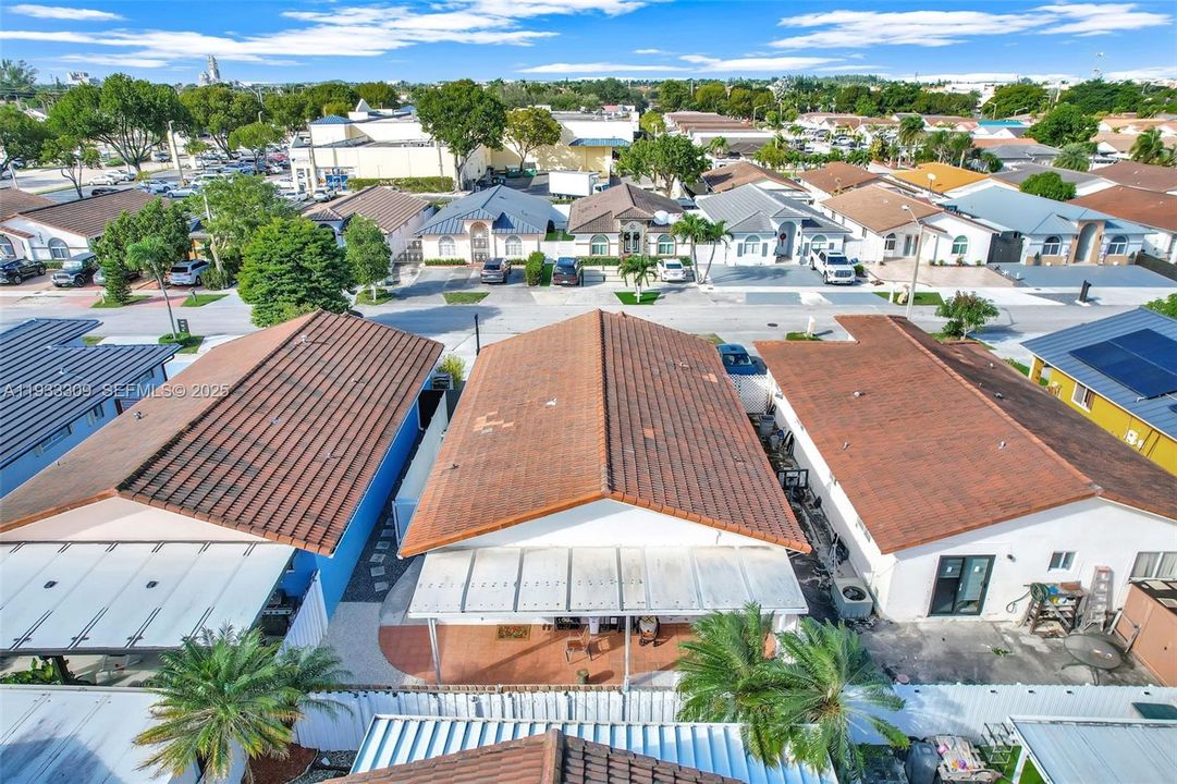 待售: $575,000 (4 贝兹, 2 浴室, 1452 平方英尺)