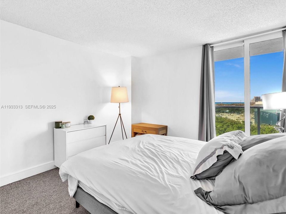 В аренду: $2,890 (2 спален, 2 ванн, 1357 Квадратных фут)