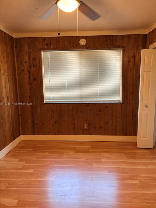 For Rent: $3,000 (3 beds, 2 baths, 1800 Square Feet)