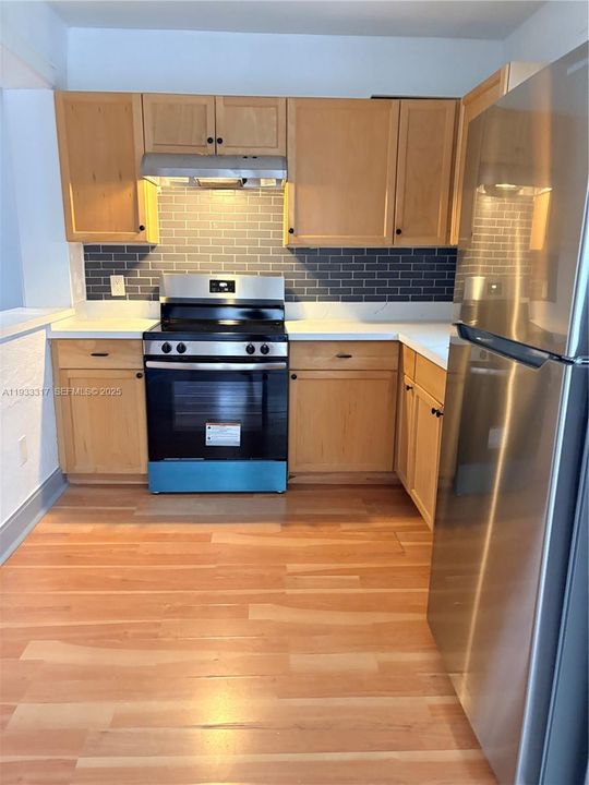 For Rent: $3,000 (3 beds, 2 baths, 1800 Square Feet)