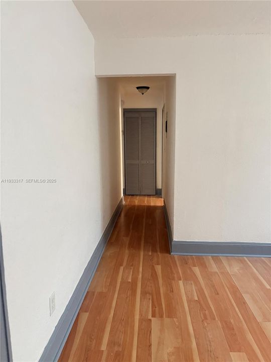 For Rent: $3,000 (3 beds, 2 baths, 1800 Square Feet)