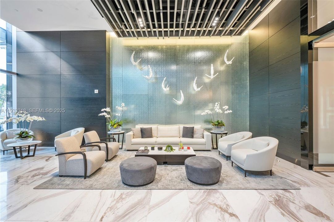 For Rent: $4,800 (1 beds, 1 baths, 937 Square Feet)