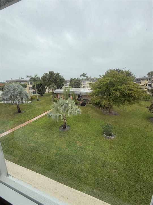 待售: $79,500 (1 贝兹, 1 浴室, 680 平方英尺)