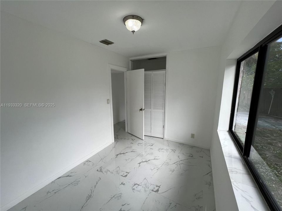 En Renta: $3,500 (4 camas, 2 baños, 1271 Pies cuadrados)